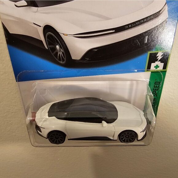 Hot Wheels Car Delorean Alpha 5 HW Green Speed Hotwheels New Electric Vehicle - Picture 4 of 5